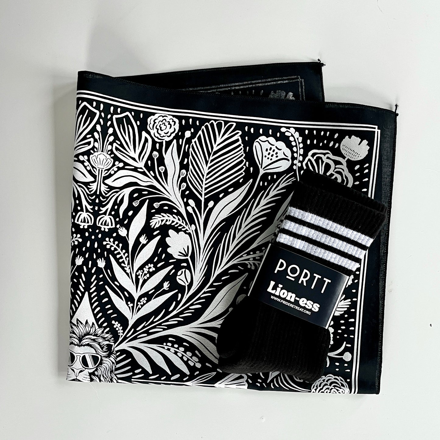 Black and White Lion-ess Cotton Socks
